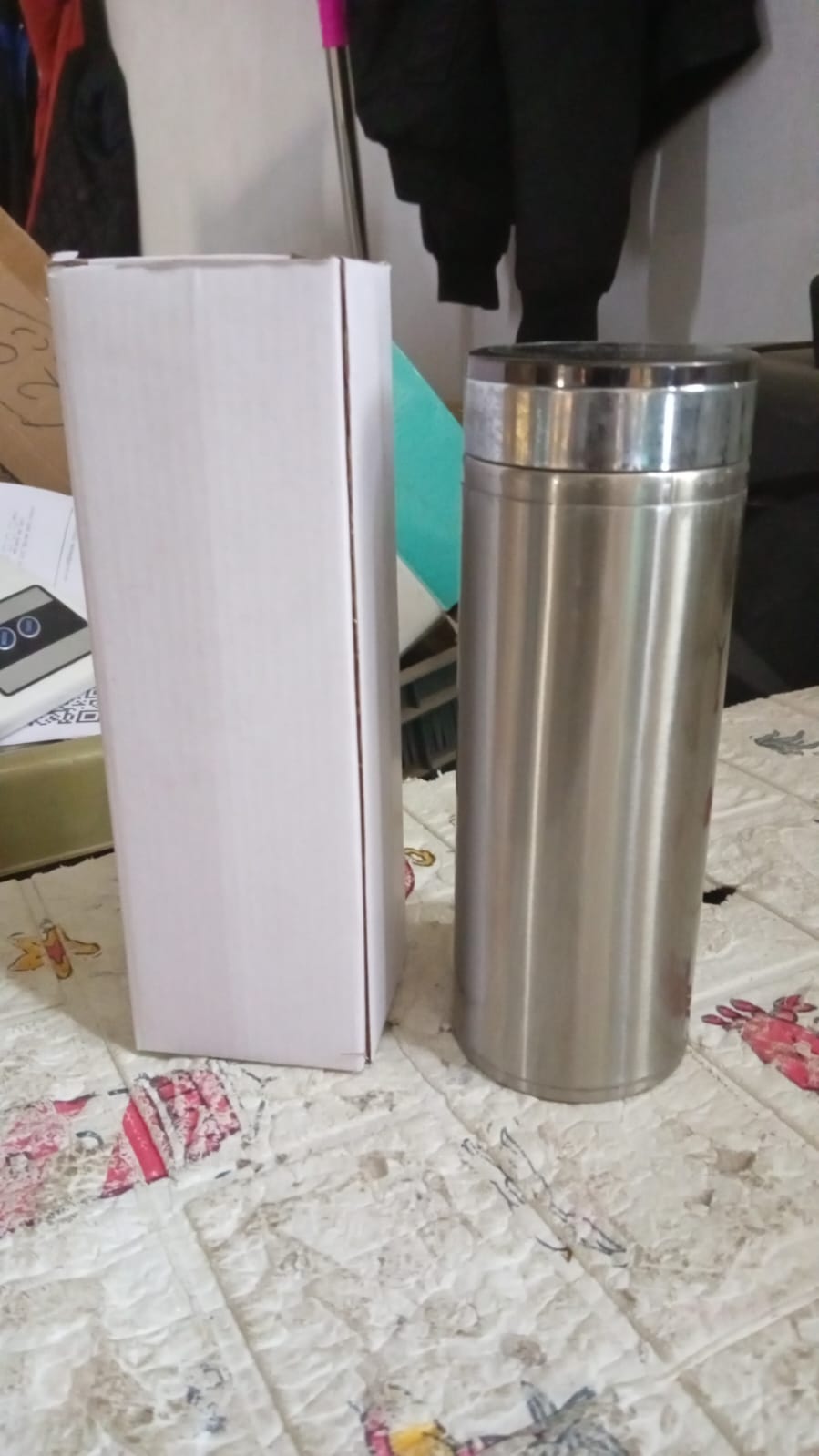 Stainless Steel Thermos Water Bottle | 24 Hours Hot and Cold | Easy to Carry | Rust & Leak Proof | Tea | Coffee | Office| Gym | Home (350ml) - Springkart