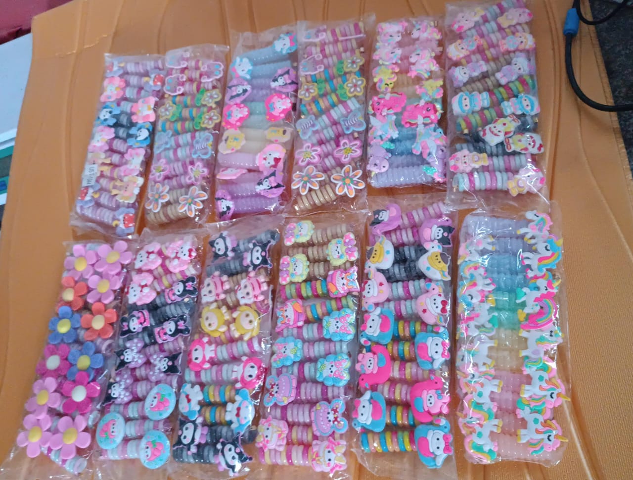 Colourful Telephone Wire Hairbands (1 pc / Mix Design) - Springkart