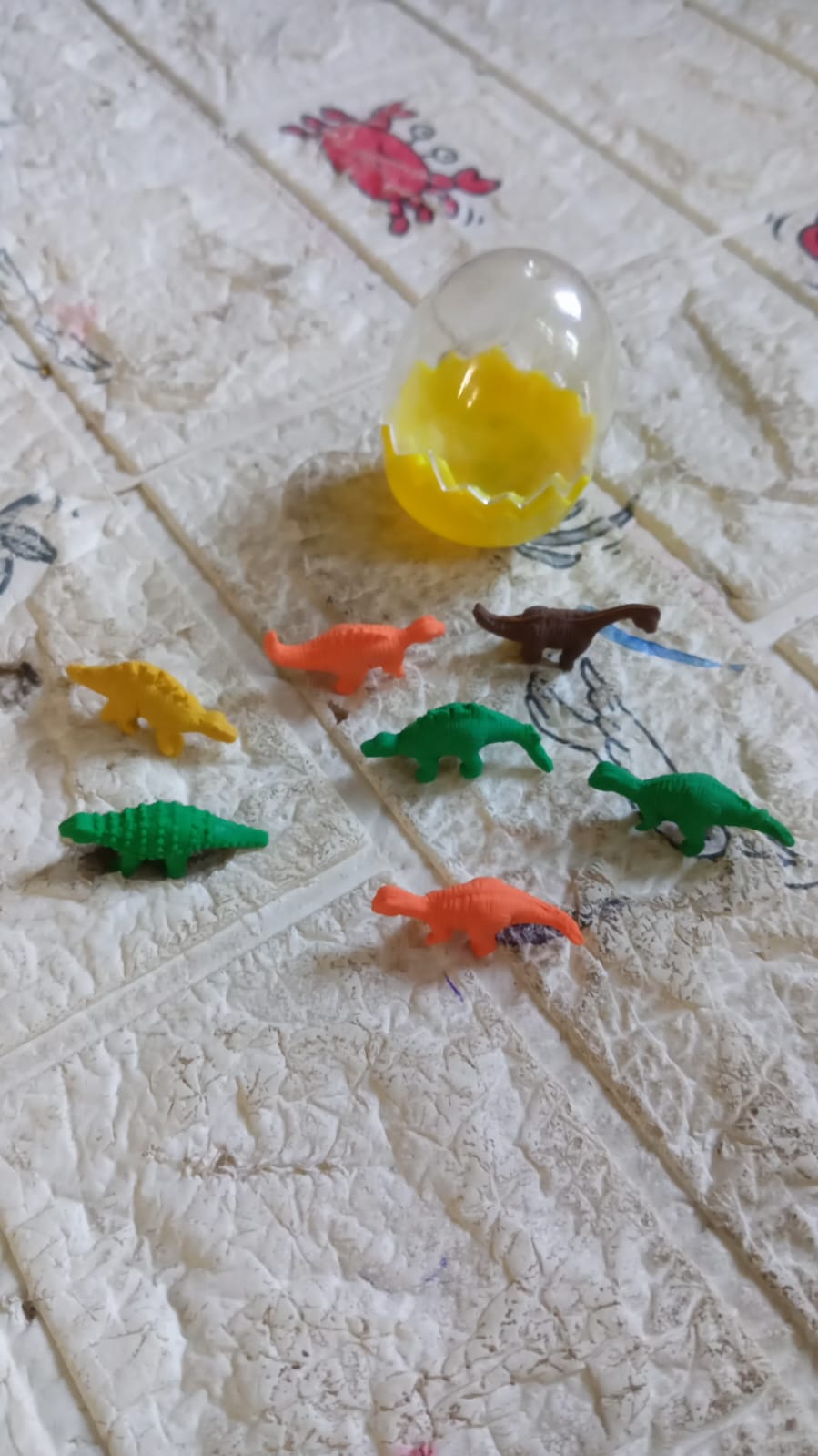 7 Piece Dinosaur Shaped Erasers for Kids - Animal Erasers, 3D Puzzle - Springkart