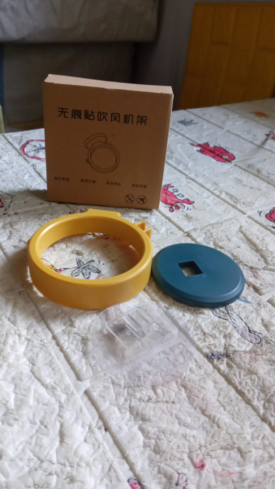 Wall Mount Hair Dryer Holder with Suction Cup, Plastic Wall Bracket for Bathroom, Beauty Salon / Home Use Self Adhesive Hair Dryer Stand Rack (1 Pc) - Springkart