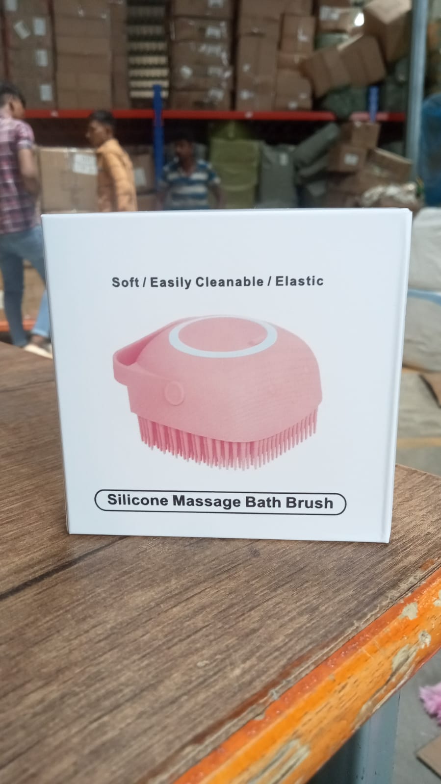 SILICONE MASSAGE BATH BODY BRUSH WITH SHAMPOO DISPENSER - Springkart