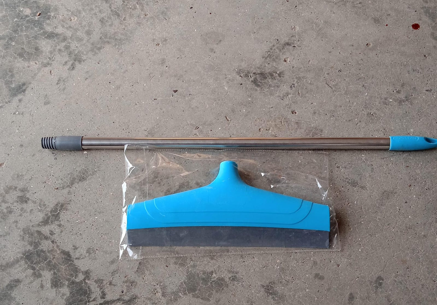 Telescopic Home / Bathroom Wiper 12 Inch (30 cm), Plastic Floor Wiper - Springkart