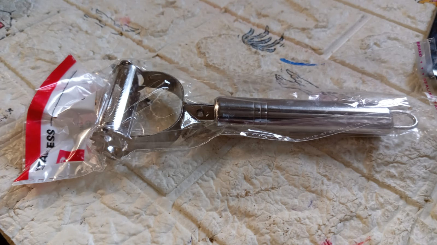 Multi-Function 2 in 1 Potato Peeler and Julienne Cutter, Stainless Steel Potato Peeler, grated Carrot, grated, Suitable for Peeling and shredding Fruit and Vegetables Kitchen Accessories (1 Pc) - Springkart