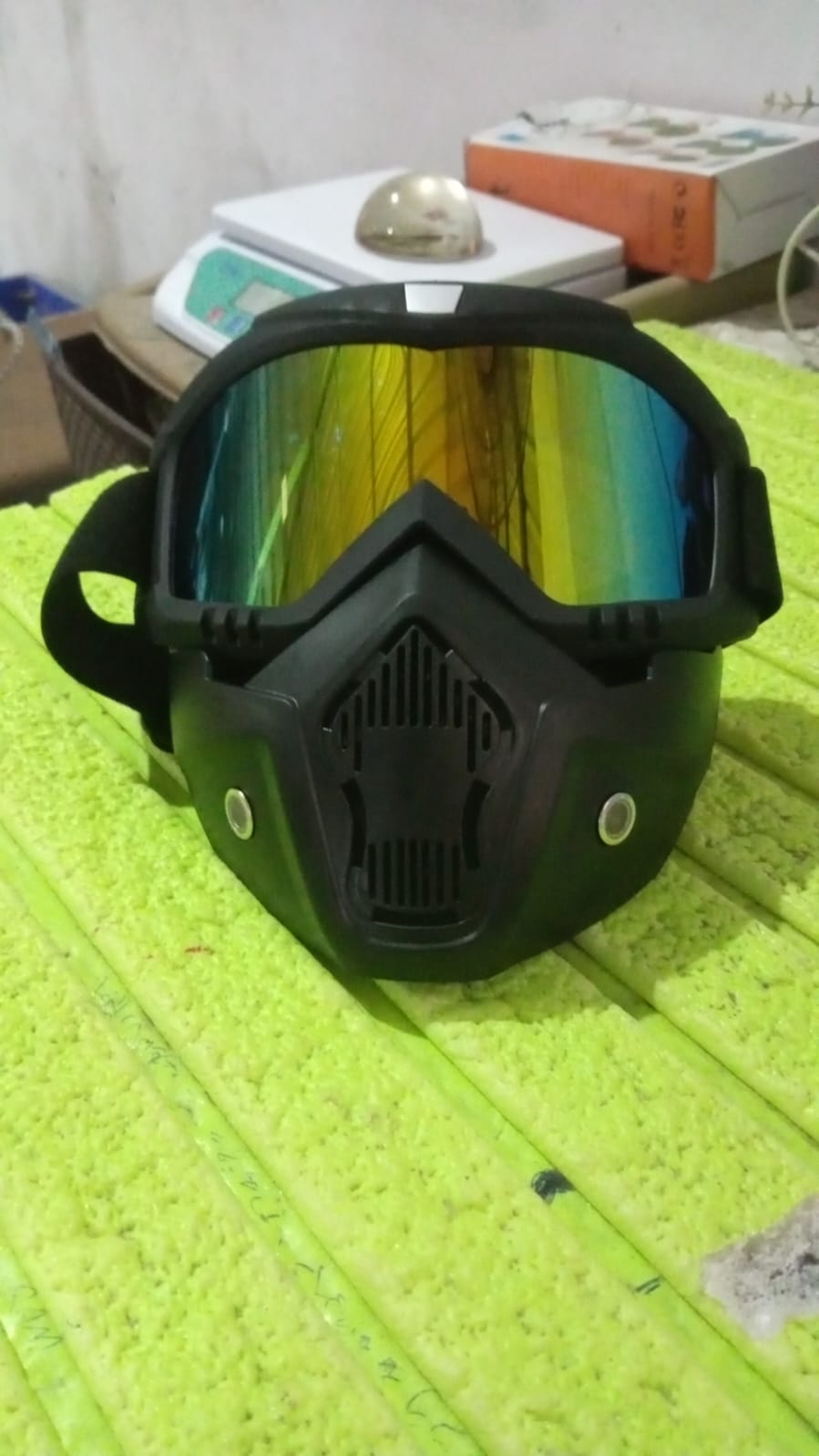 Motorcycle Goggles Off-Road Helmet Goggles Windproof Glasses Goggles Mask (1 Pc) - Springkart