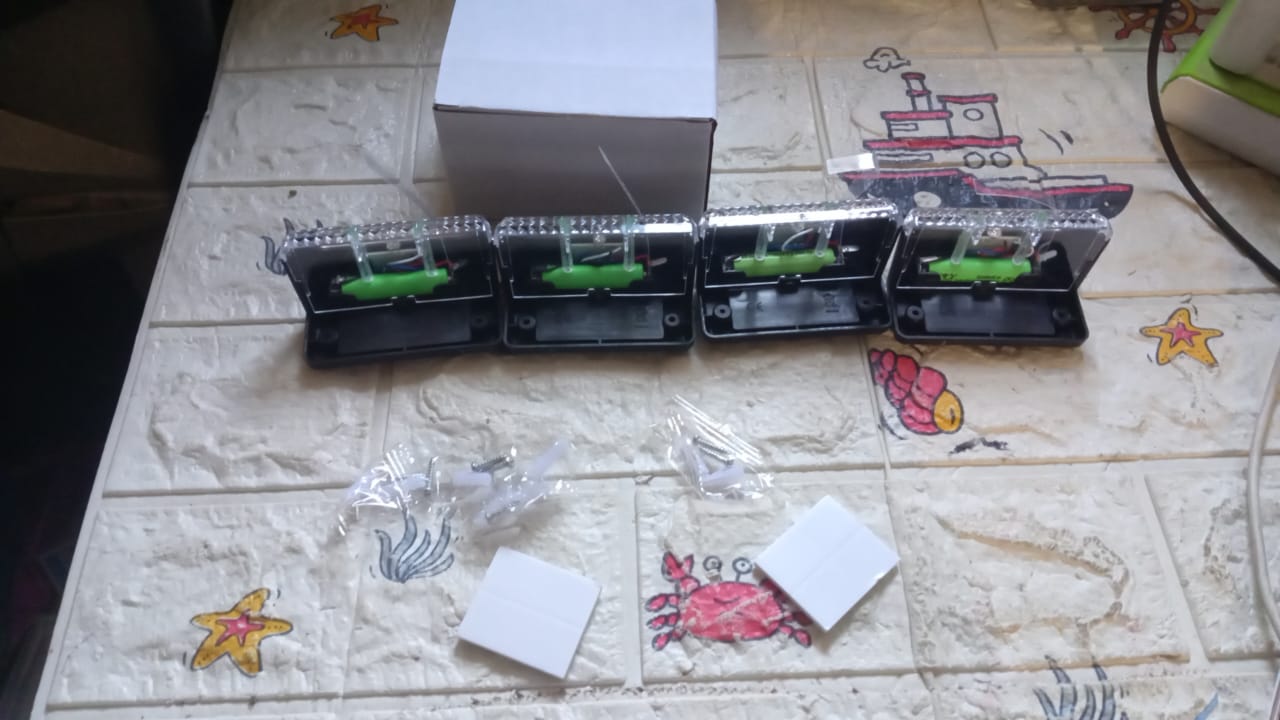 Solar Decorative Lights, Waterproof Durable Garden Atmosphere Lights Stair Lights Railing Lights Step Steps Lights for Outdoor Patio Courtyard Stair Step Fence Patio Stairs,Yard, Garden Pathway ( 4 Pc Set) - Springkart