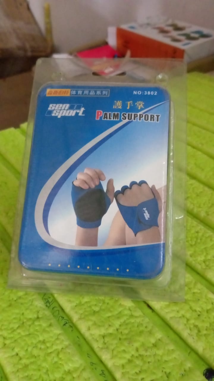 Palm Support Gloves Half Finger Gym Exercise Training Gloves Outdoor (1 Pair / / With Card Packing) - Springkart