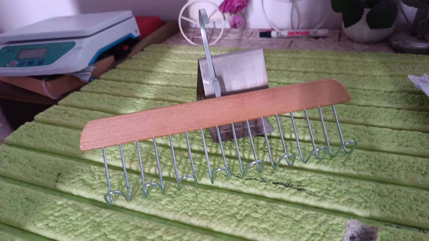 Space Saving 8 Hooks Wooden Hangers (1 Pc) - Springkart