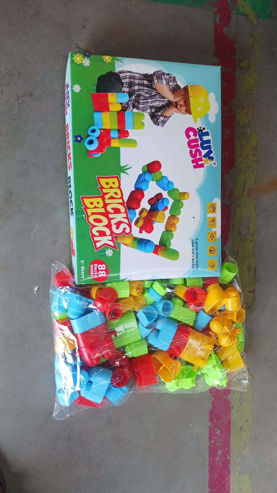 Bricks Blocks Building toy (88 Pcs Building Blocks) - Springkart