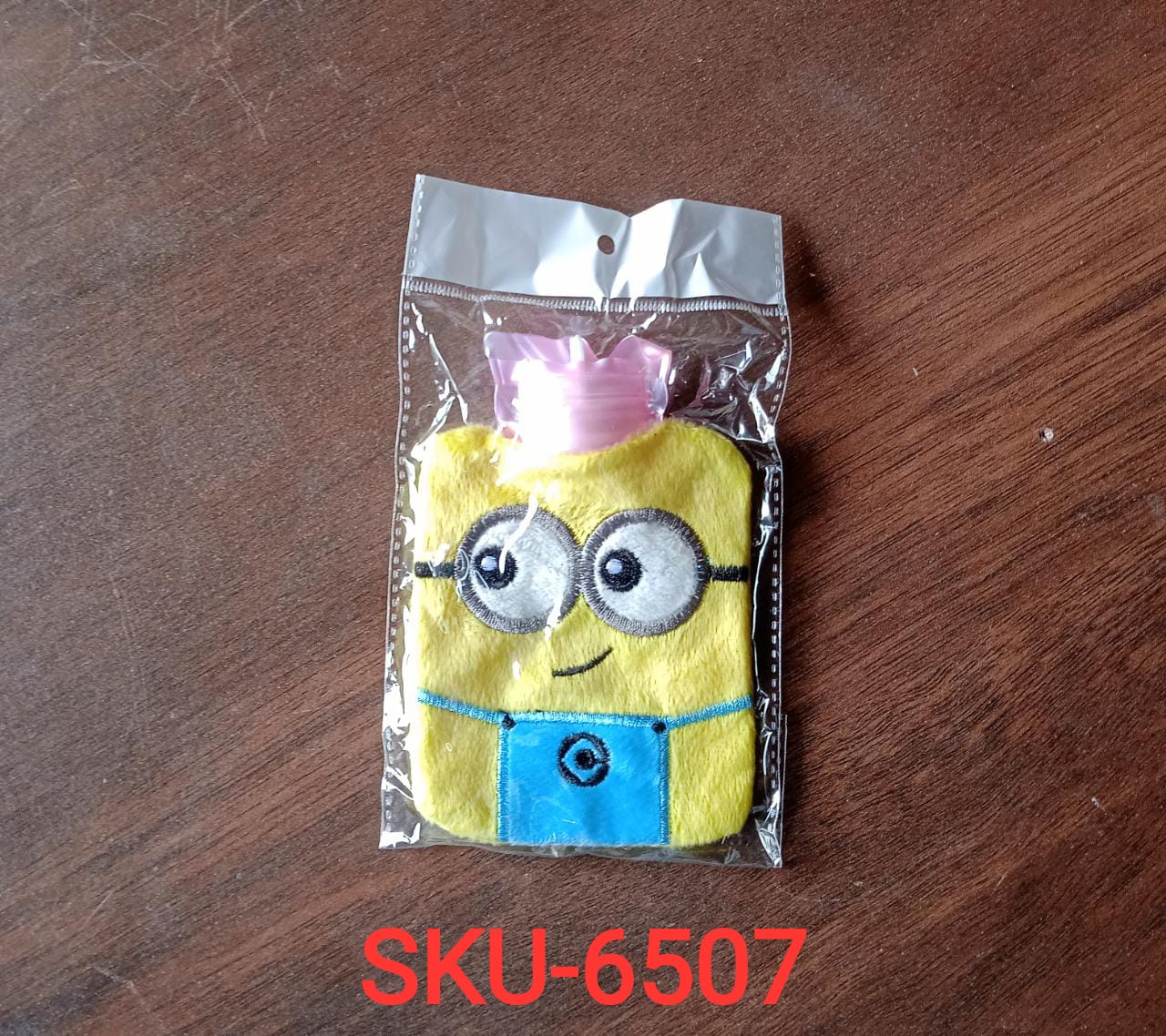 2Eye Minions small Hot Water Bag with Cover for Pain Relief, Neck, Shoulder Pain and Hand, Feet Warmer, Menstrual Cramps. - Springkart