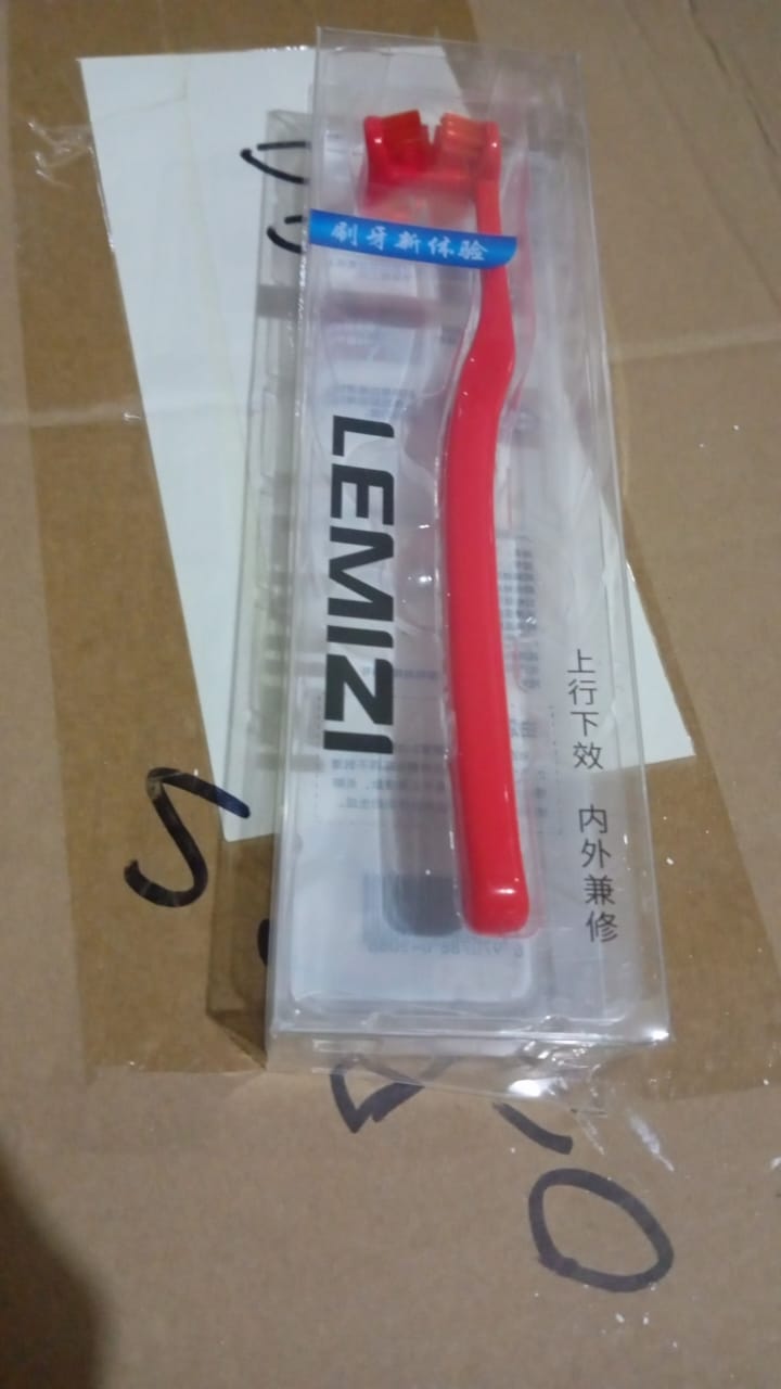 Six-Sided Soft Toothbrush, Anti-Bacterial 6 Sided Care (1 Pc/ Mix Color) - Springkart