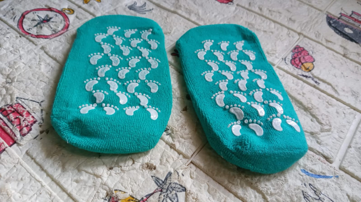 Socks Soft Socks for Repairing and Softening Dry Cracked Feet Skins Comfortable Socks (No Box Packing / Without Gel Socks) - Springkart
