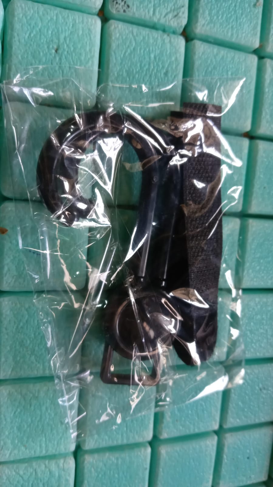 Multi-Purpose Strong Pushchair Hook Baby Carriage Hook 360Degree Rotating Black Stroller for Hanging Bag, Baby Carriage Hook for Cars, Wheelchairs, Walking Aids, Bicycles, Shopping Trolley, Bicycles (1 Pc) - Springkart