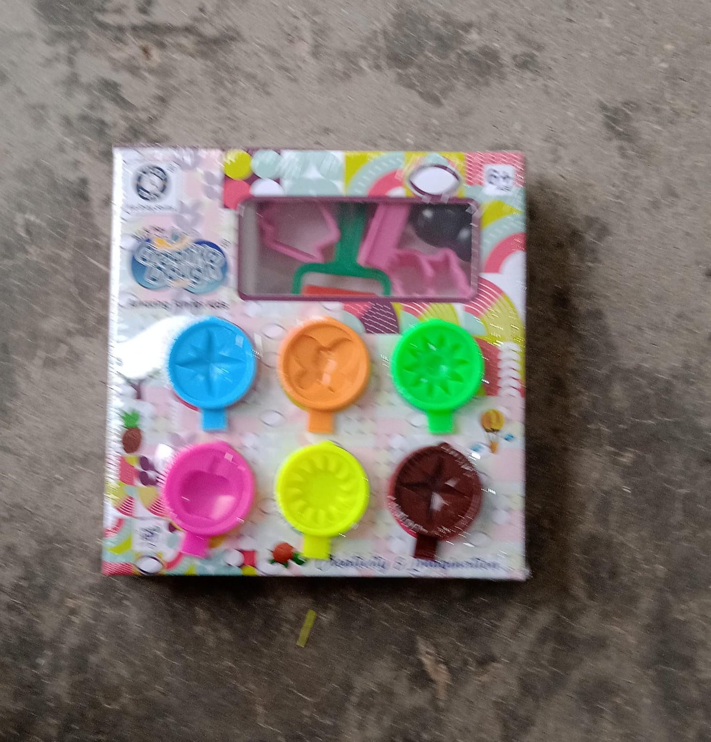 Non-Toxic Creative 30 Dough Clay 5 Different Colors, (Pack of 6 Pcs) - Springkart