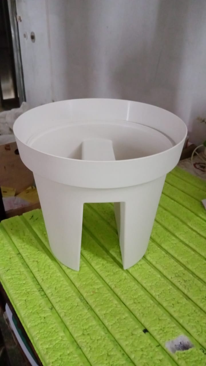 Riding Pot Bling Decor Creative Flowerpot Balcony Flower Pot Holder (1 Pc / MOQ :- 2 Pc) - Springkart