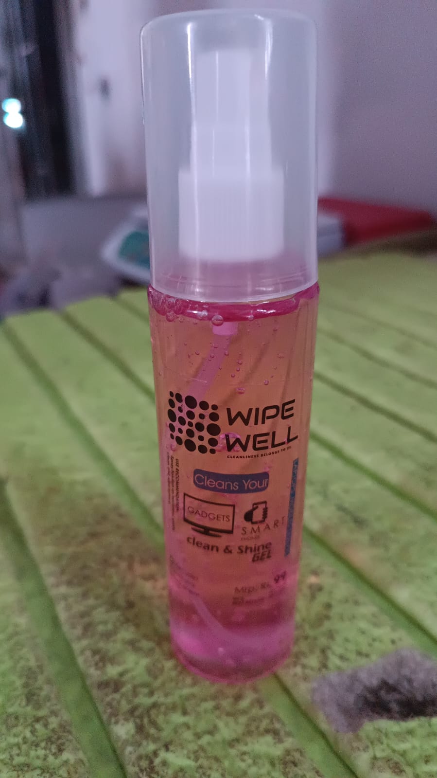 Liquid Gadget Gel Solution to Clean Mobile / Laptop Screen (100 ML) - Springkart