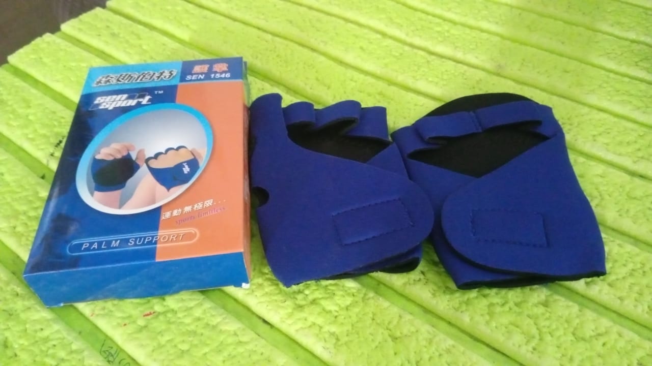 Palm Support Gloves Half Finger Gym Exercise Training Gloves Outdoor (1 Pair / With Color Box) - Springkart