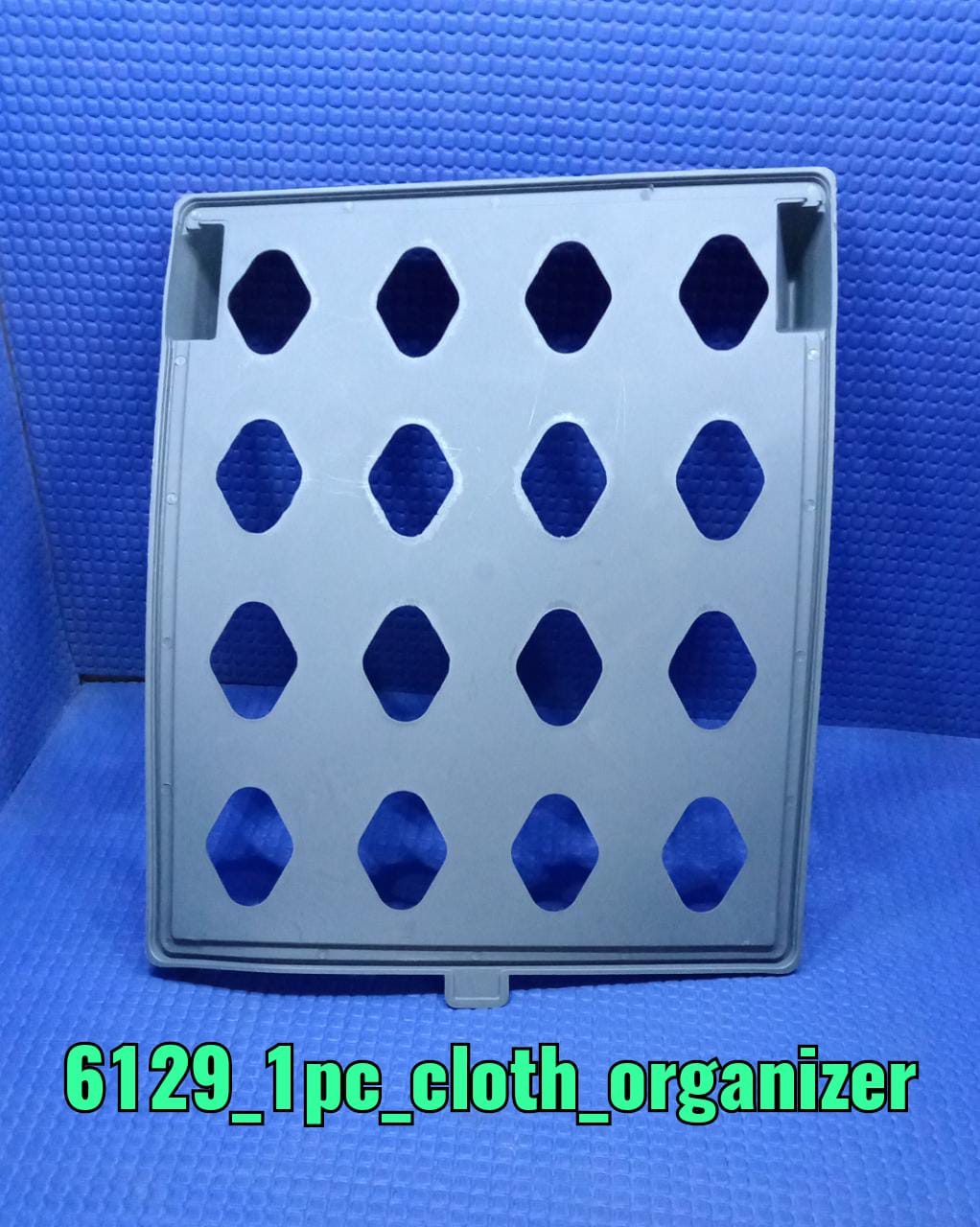 1 Pc Cloth Organiser used in all household and ironing shops in order to assemble the cloths and fabric in a well-mannered way. - Springkart