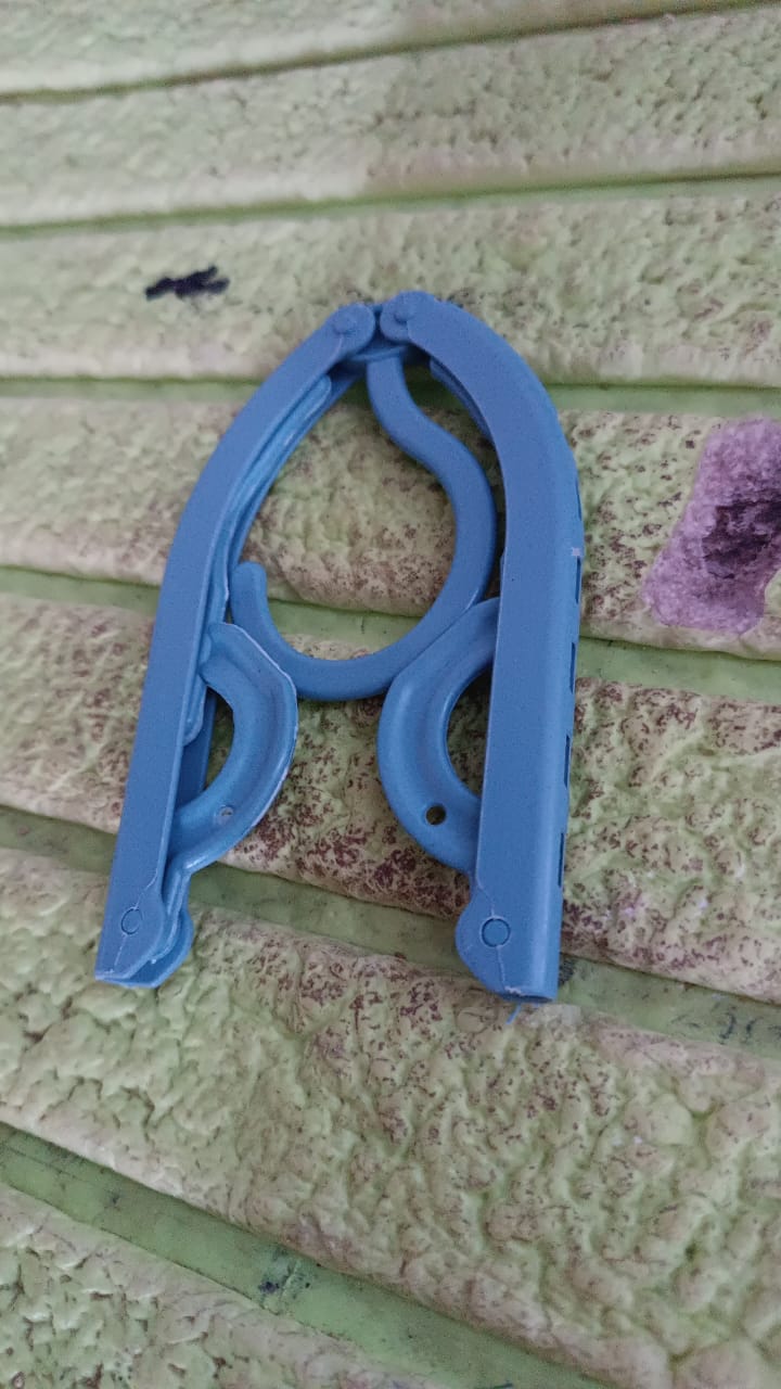 Travel Hangers, Portable Folding Clothes Hangers (1 Pc / Big) - Springkart