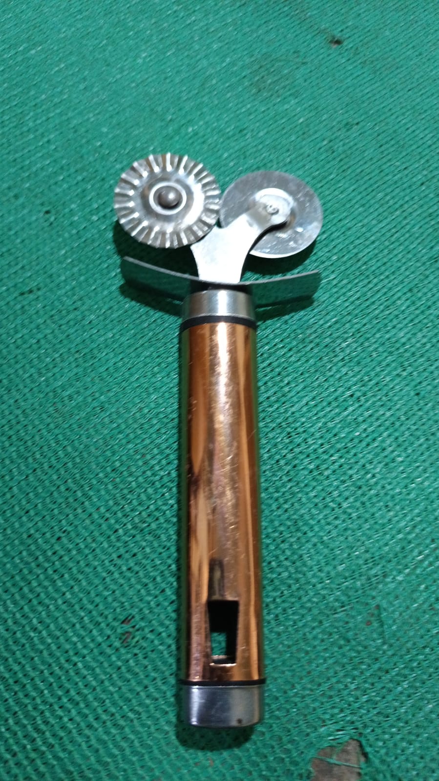 Pastry cutter wheel - Pie Crust Cutter Premium Double Cutter Wheel (1 Pc) - Springkart