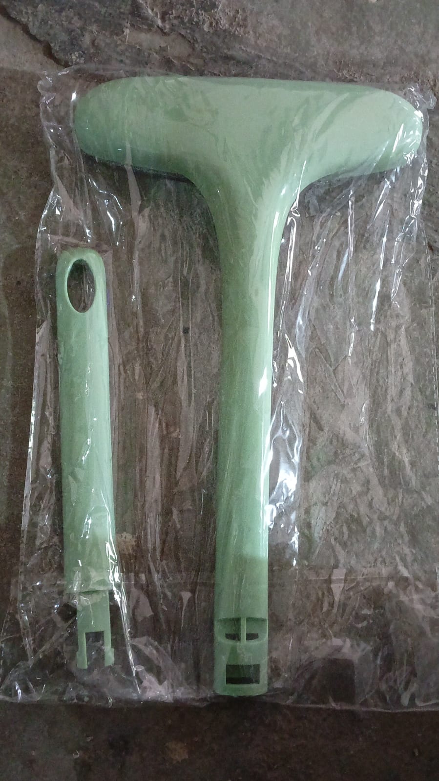 Window Screen Cleaning Brush With Extendable Handle (1 Pc) - Springkart