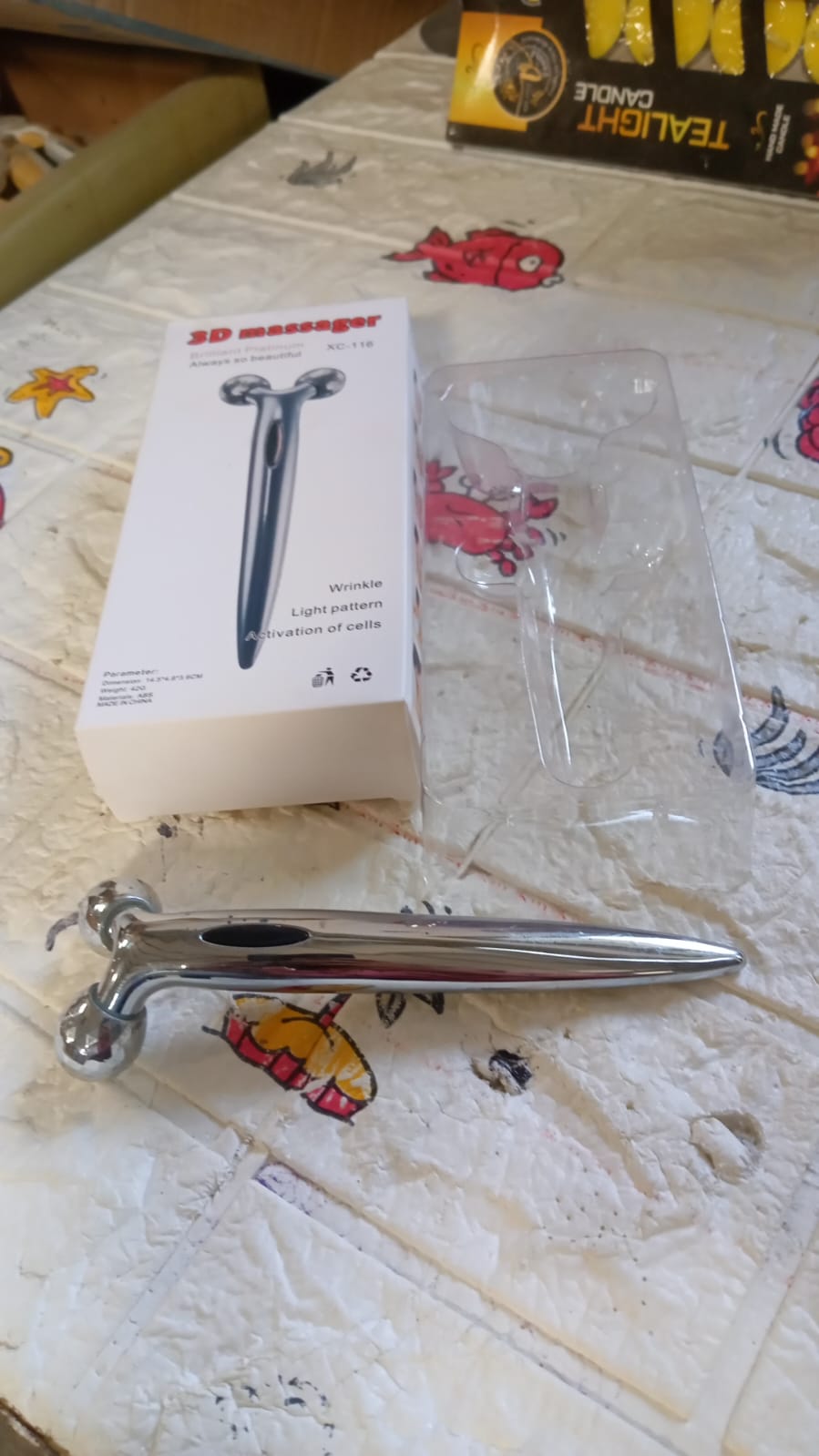 360 Degree Facial Roller, designed for face lifting and skin tightening, improves blood circulation and reduces puffiness. - Springkart