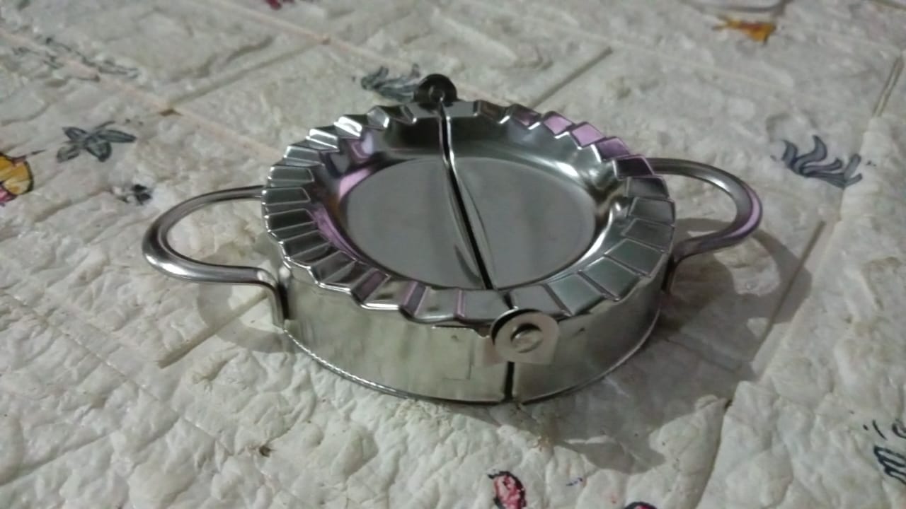 Stainless Steel Dumpling Maker: Easy & Reliable Dumplings Every Time (1 Pc) - Springkart