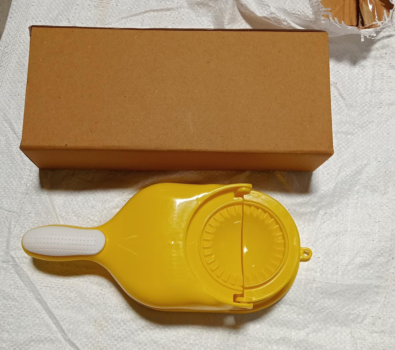 2-in-1 Dumpling Skin Press Mould for Gujiya - Springkart