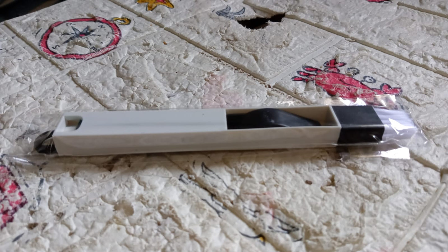 2 in 1 Multi-Function Plastic Window Slot Wardrobe Dust Removal Cleaning Brush - Springkart