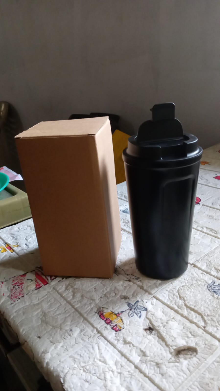 Stainless Steel & Plastic Travel Mug: Vacuum Insulated, Leak Proof Lid (1 Pc) - Springkart