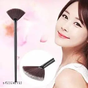 Makeup kit For girls & womens & Fan Brush Professional Face Makeup Highlighter, Wooden Makeup Brush