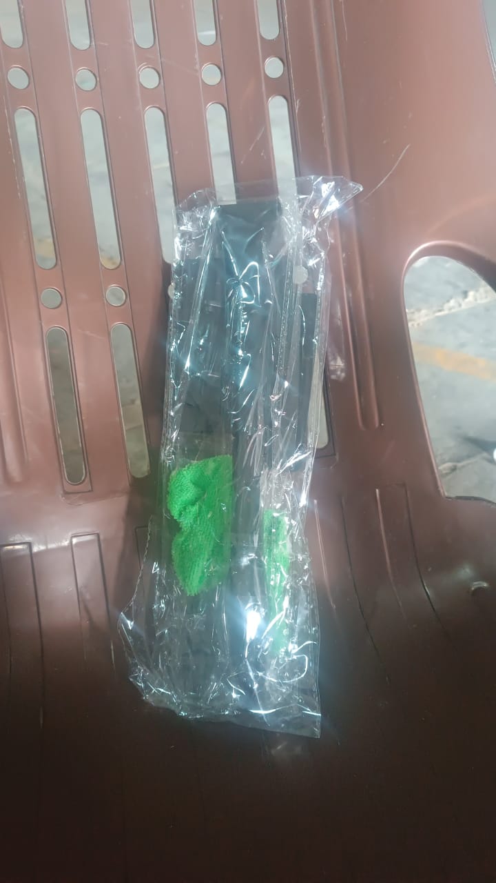 Windshield Clean Car Glass Cleaner Wiper With 1 Extra Microfiber Cloth (1 Pc 38 Cm Long) - Springkart