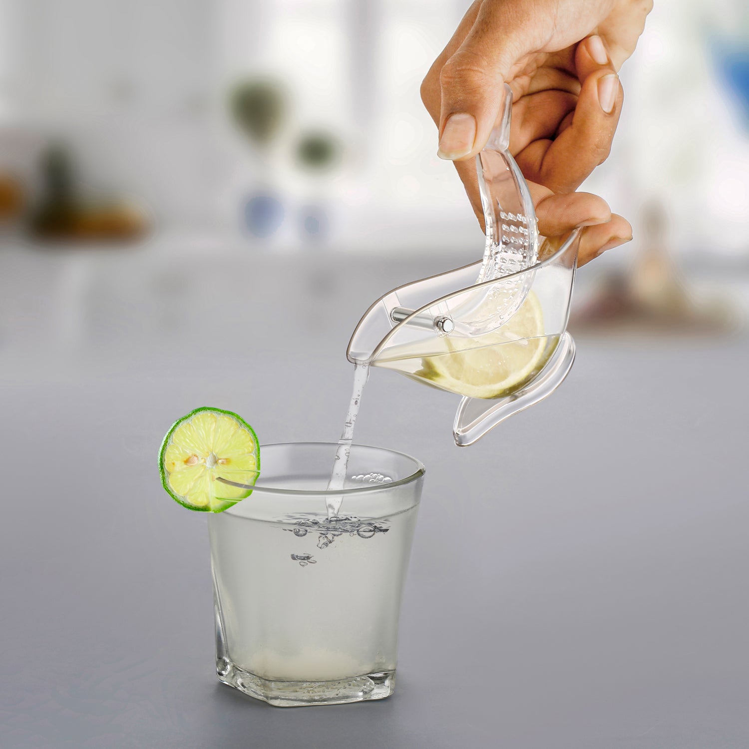 Manual Lemon Slice Squeezer - Portable Transparent Fruit Juicer, Bird-Shaped Hand Juicer for Orange, Lemon & Lime (Color Box) - Springkart 