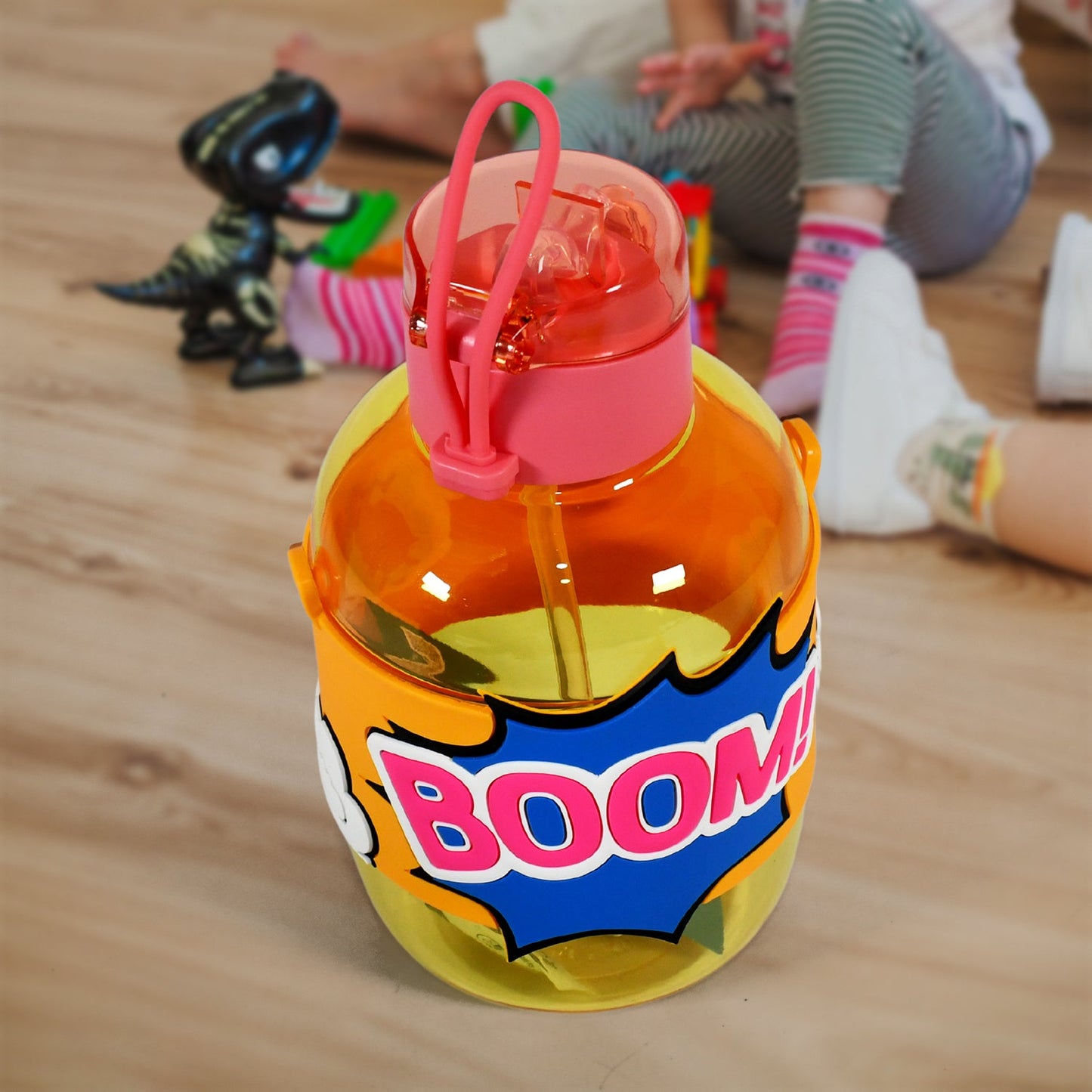 Cute Plastic Water Bottle with adjustable shoulder strap, Straw and Rubber Grip potable drinking cup Water Bottle For Kids | Water Bottle | Return Gift For Kids, Adults | School Water Bottle (1 Pc / 750 ML) - Springkart 