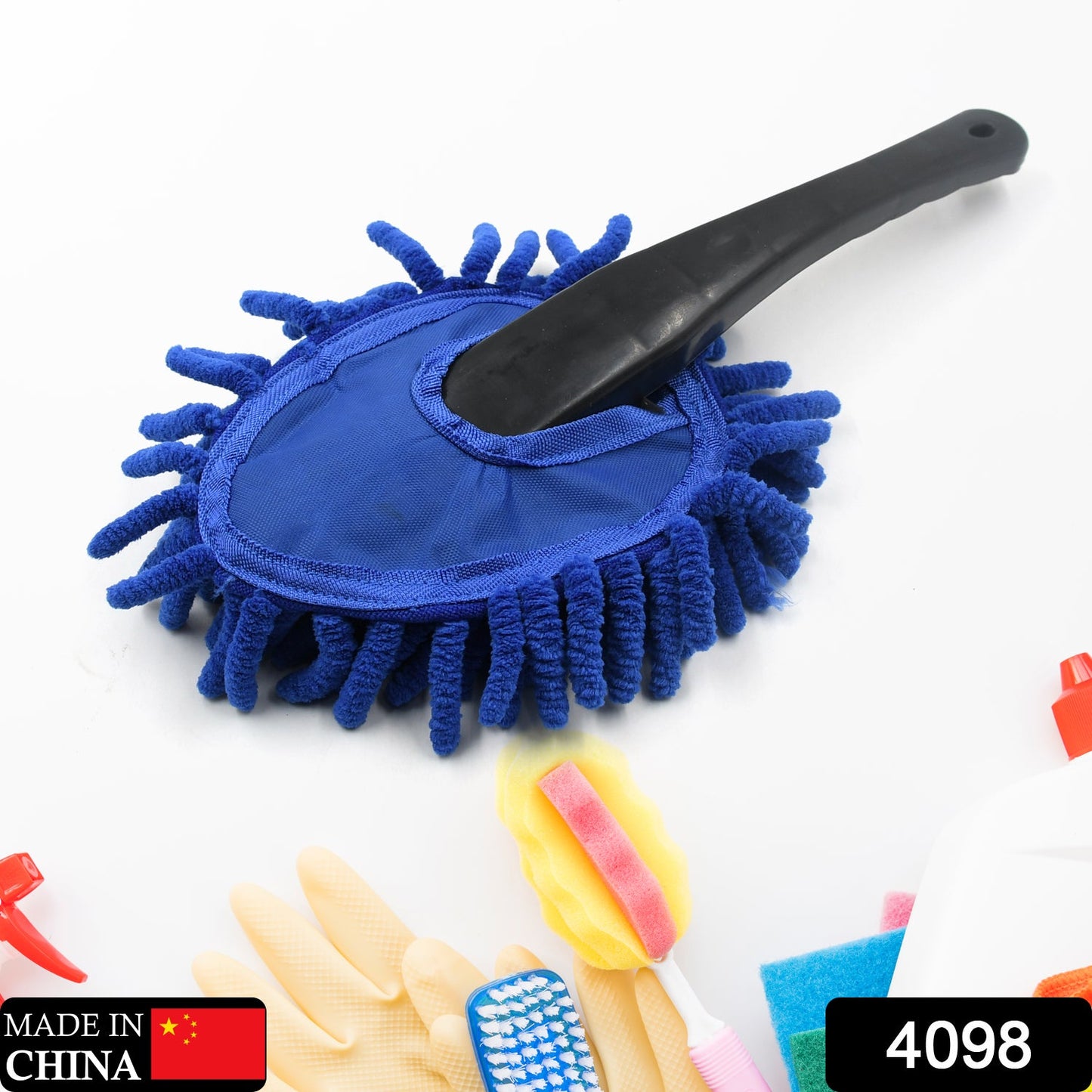 Car wash cleaning brush, microfiber dusting tool for home cleaning.