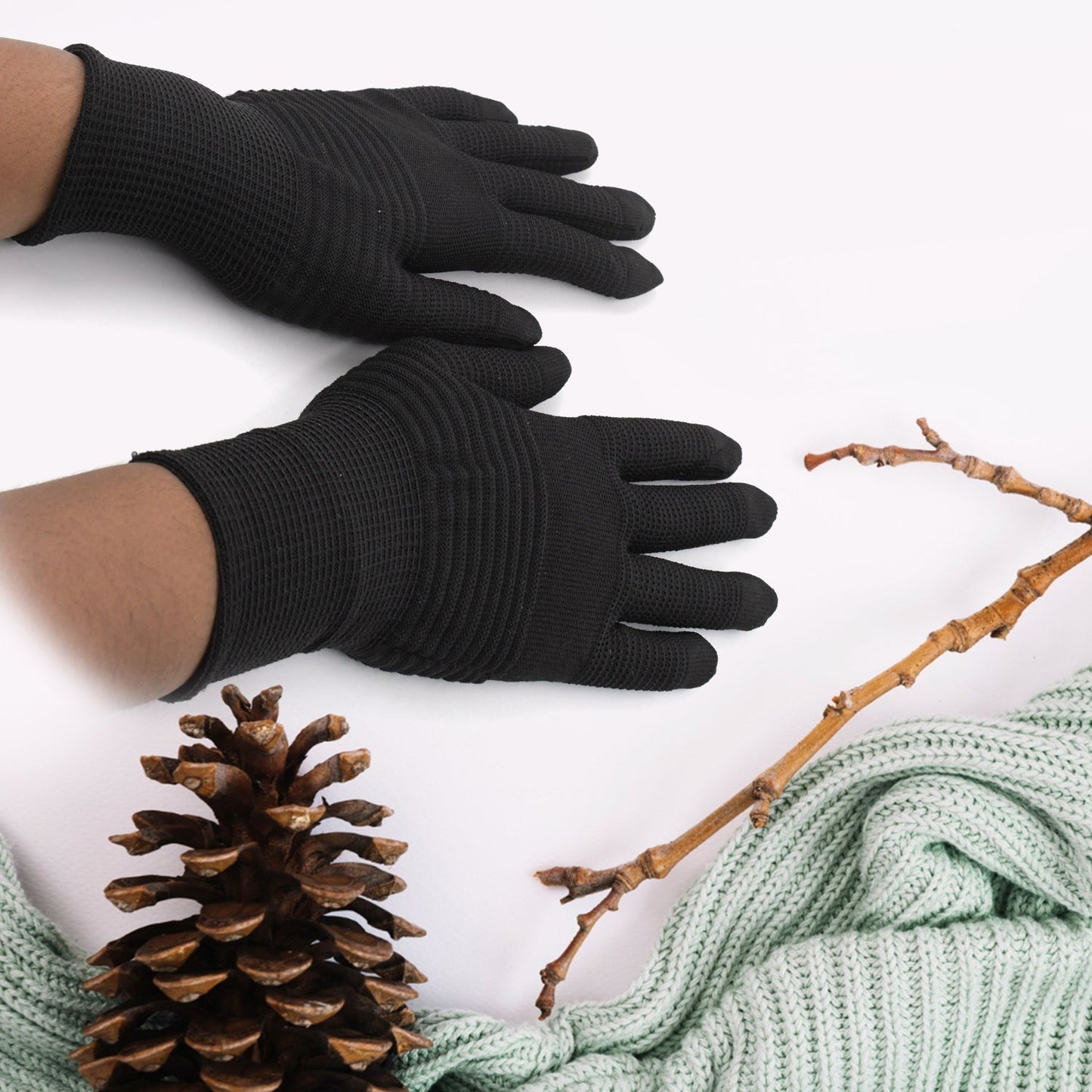 Small Hands, Big Protection: Heat Resistant, Cut-Proof Gloves - Springkart 