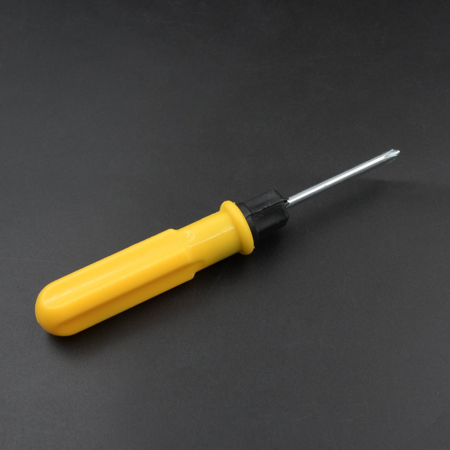 Small Pocket Size 2 in 1 Slotted Cross Head Double Sided Flat Magnetic Screwdriver with PVC Plastic Coated Handle (1 Pc) - Springkart 