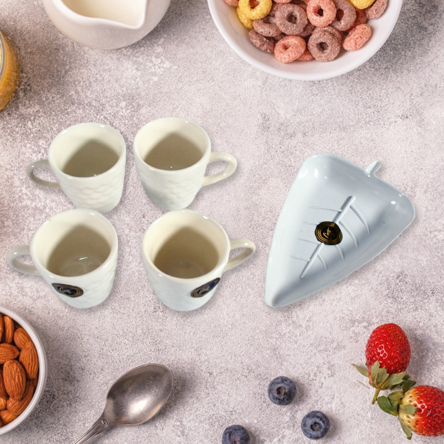 Crysta Ceramic Tea Cups With Plastic tray Environmental Friendly Festival for Milk Cup, Coffee Cup, Tea Cup, Breakfast Cup, Drinking Mug or Outdoor for Household Gift For Birthday (5 Pcs Set) - Springkart 