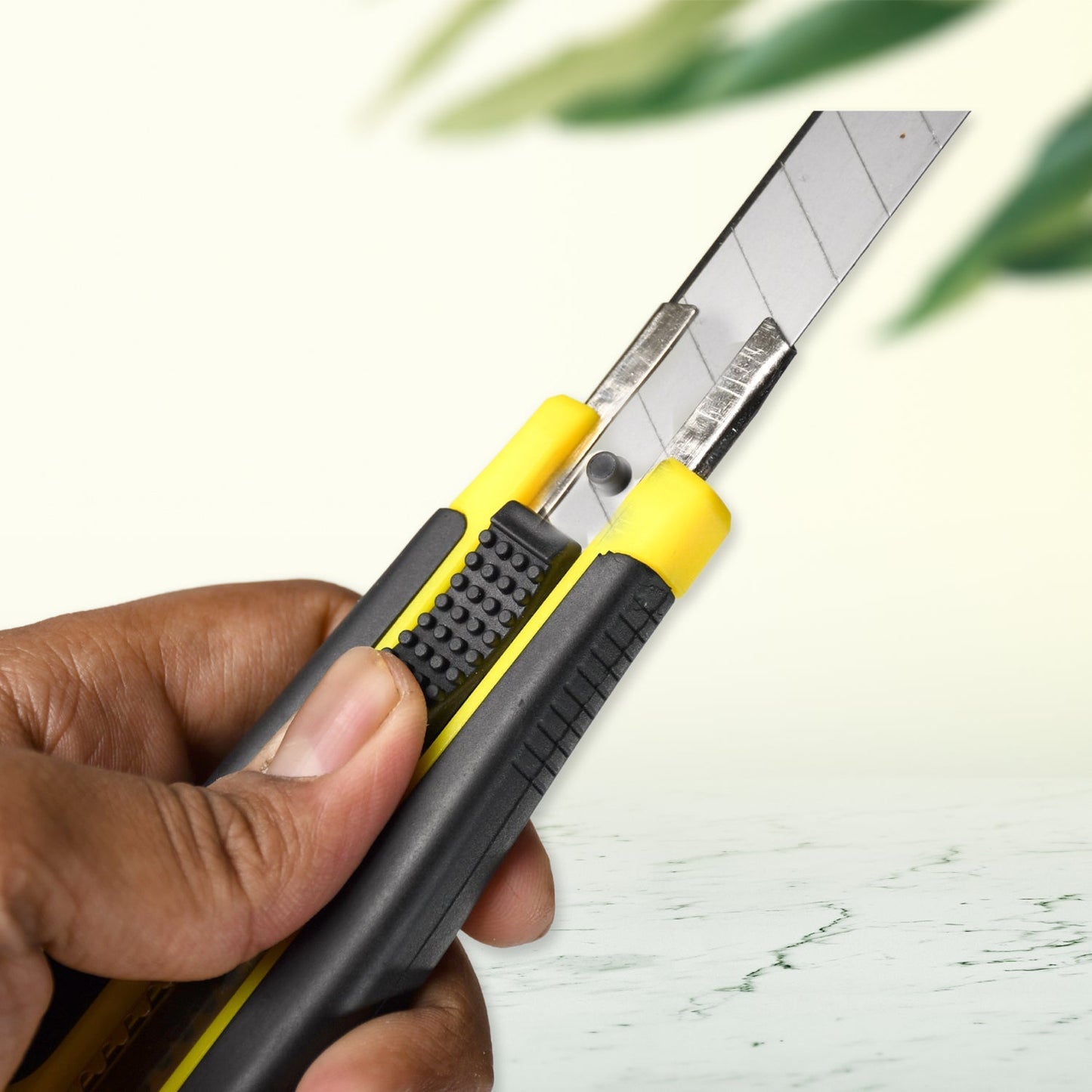 Heavy Duty Stainless Steel Blade Cutter Knife for Cutting Papers, Wallpapers, Cardboard, Vinyl, Tapes etc - Springkart 