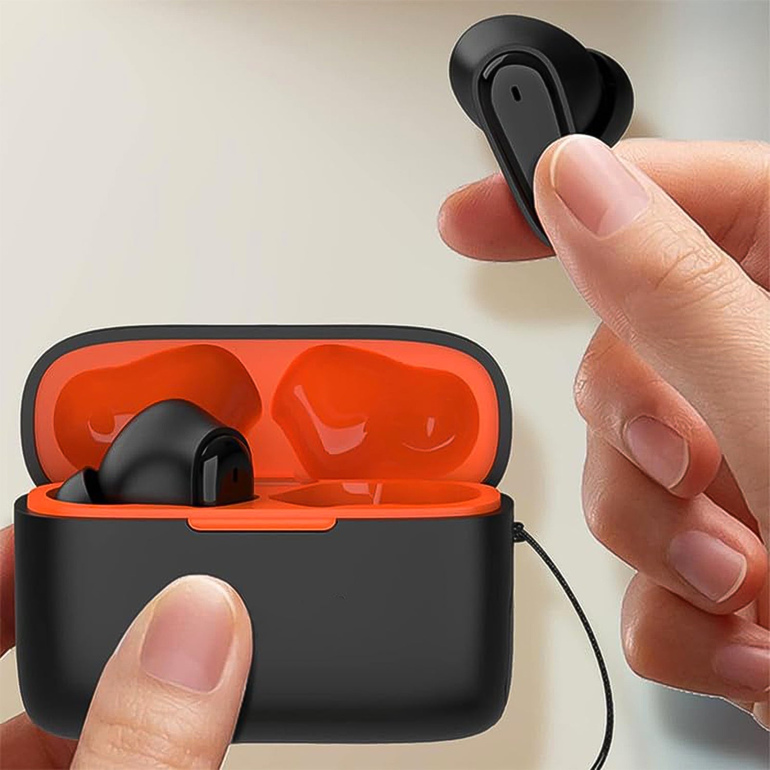 Dynamo Bluetooth Earbud | 30 Hr Total Playtime (1 Set) - Springkart 