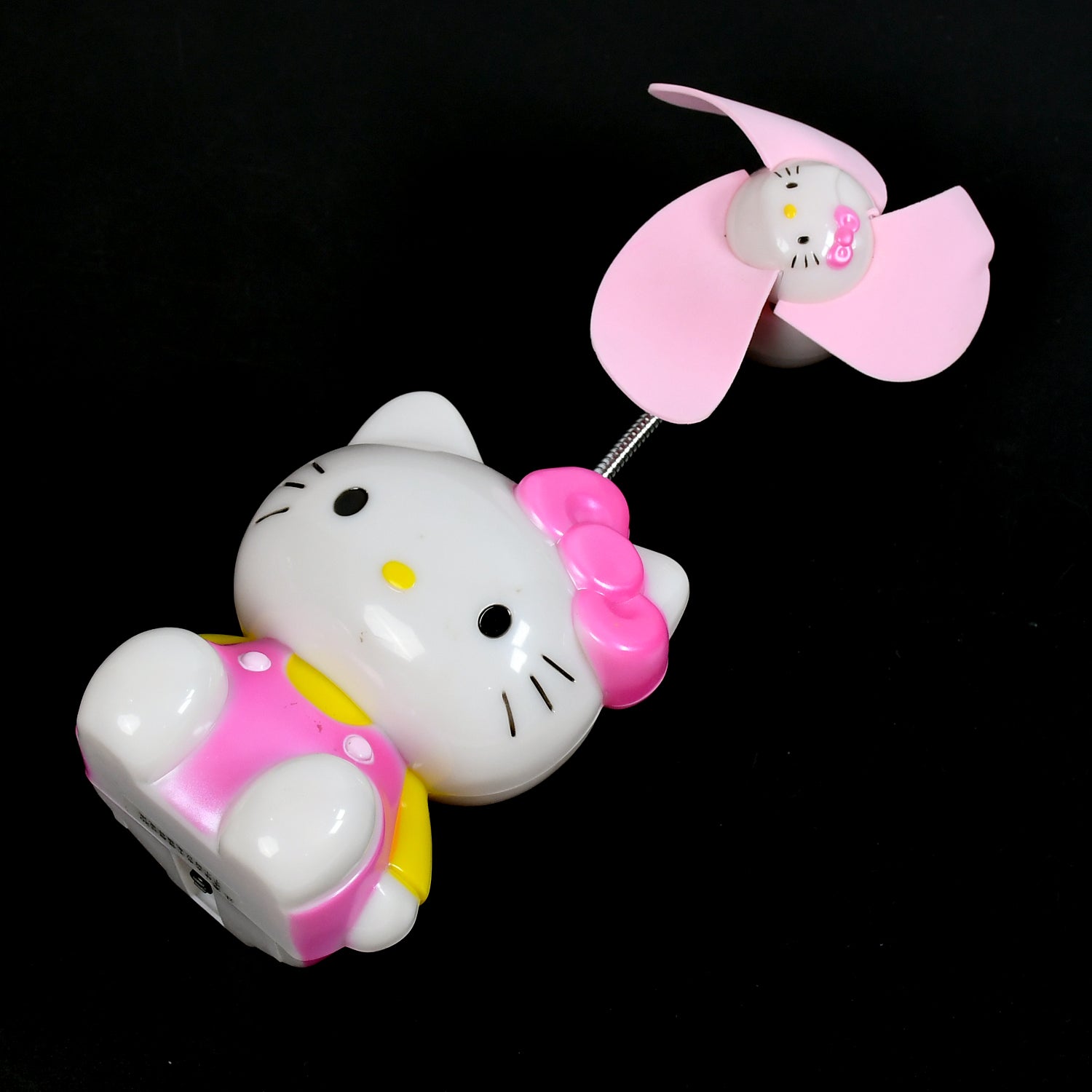 Kitty USB Powered Portable USB Mini Cooling Fan Cooler Portable (Battery Not Include) - Springkart 
