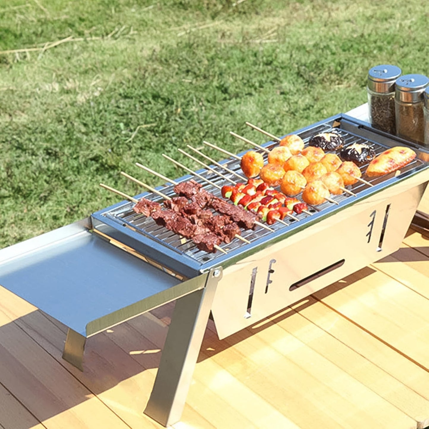 Portable BBQ / Barbecue Grill Stainless Steel Folding Charcoal Grill (1 Set / Net Weight : 2207 GM) - Springkart 