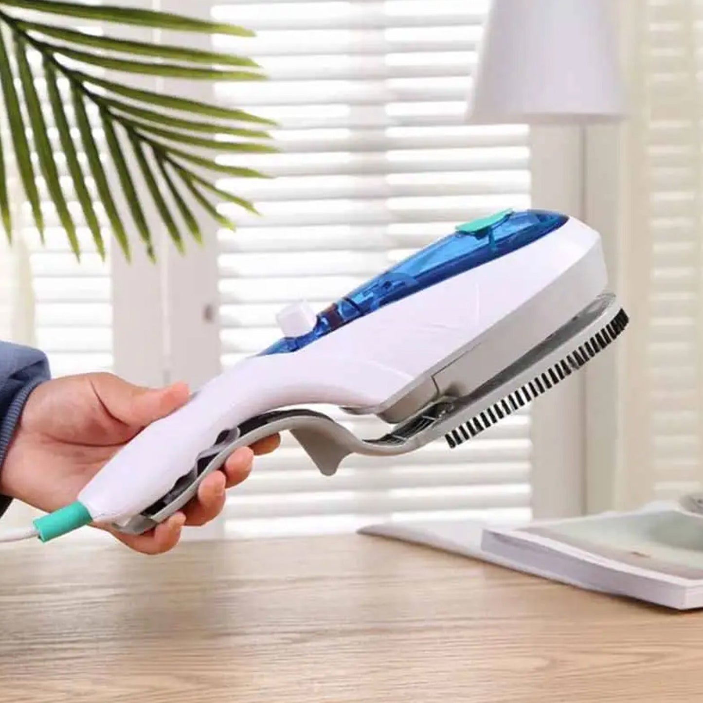 Portable ironing machine,1 Set Steam Iron Hand Held Crease Removal Portable Ironing Clothes ABS Brush Plush Toy Garment Steamer for Home Steam Iron, for Clothes, Travel Steamer - Springkart 