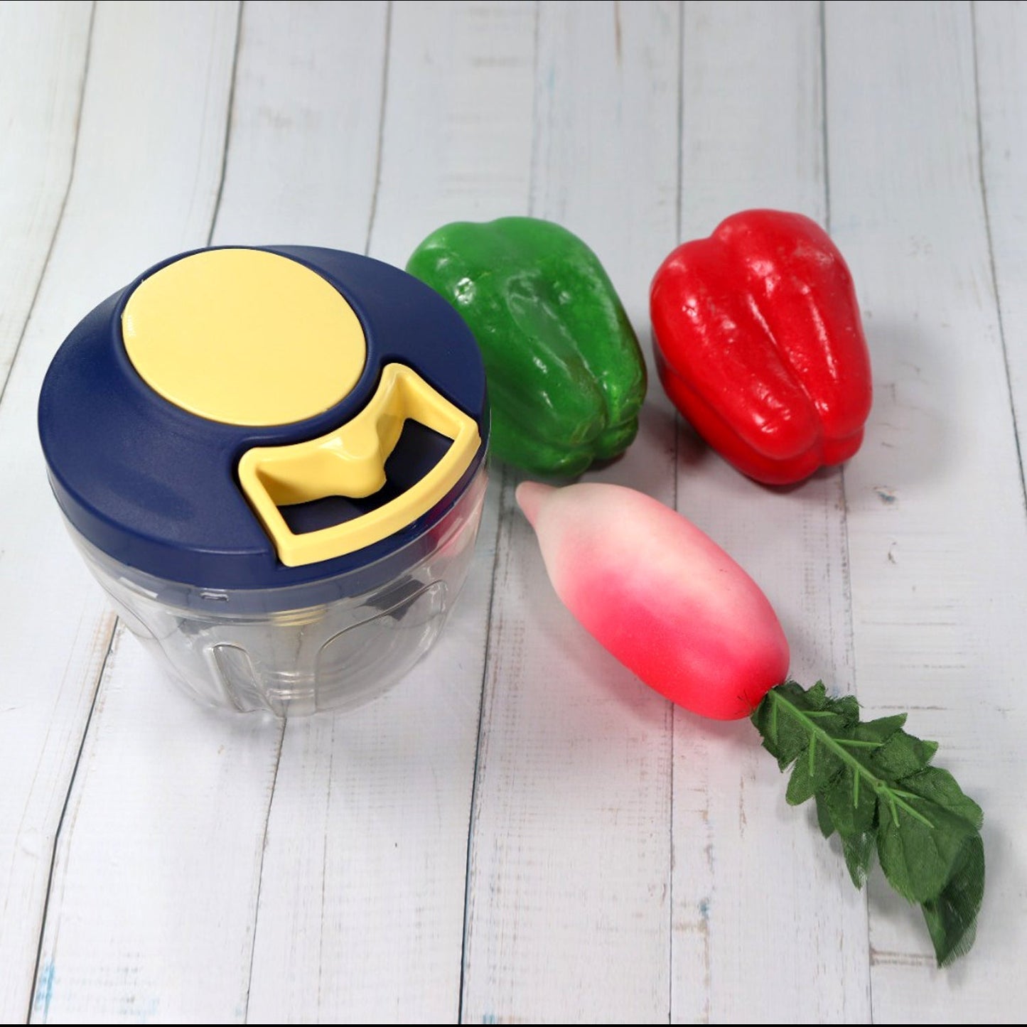Chopper with Blades for Effortlessly Chopping Vegetables and Fruits for Your Kitchen (650ml) - Springkart 