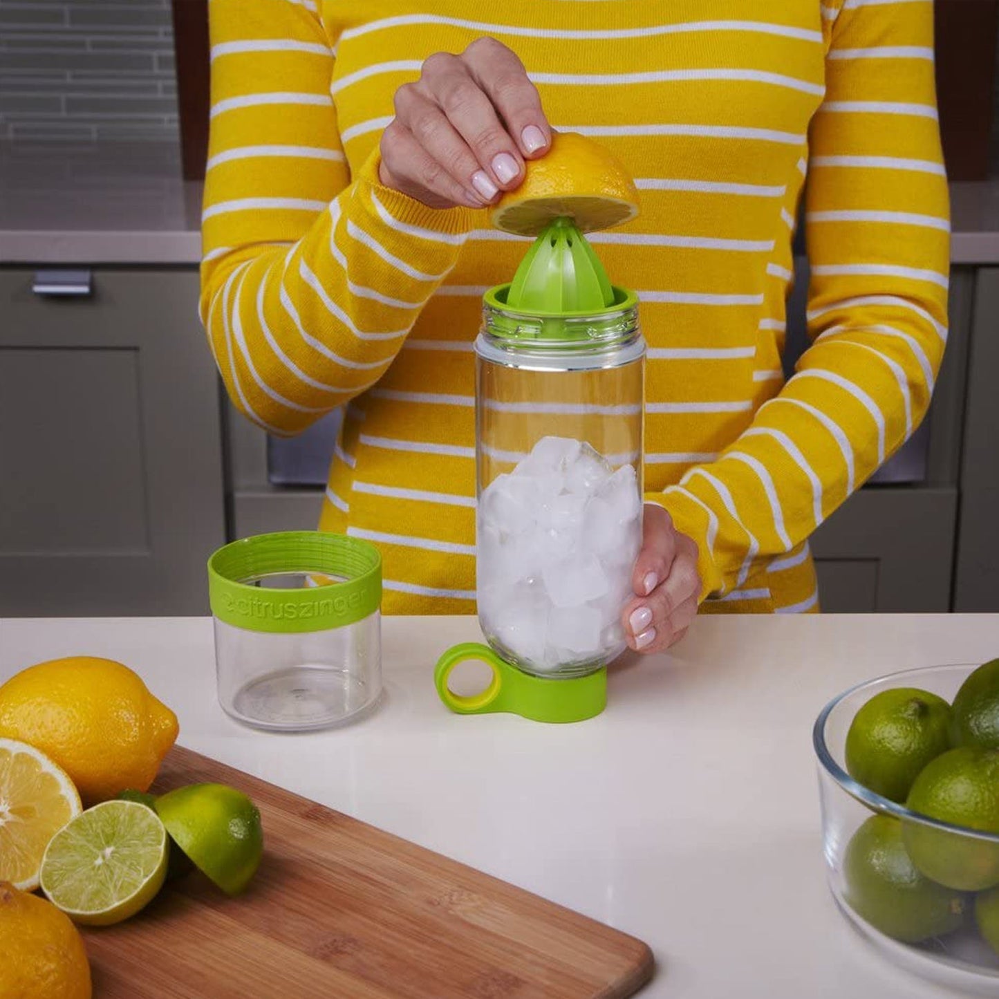 CITRUS JUICER BOTTLE INSTANT JUICE SPORTS BOTTLE JUICE MAKER INFUSER BOTTLE - Springkart 