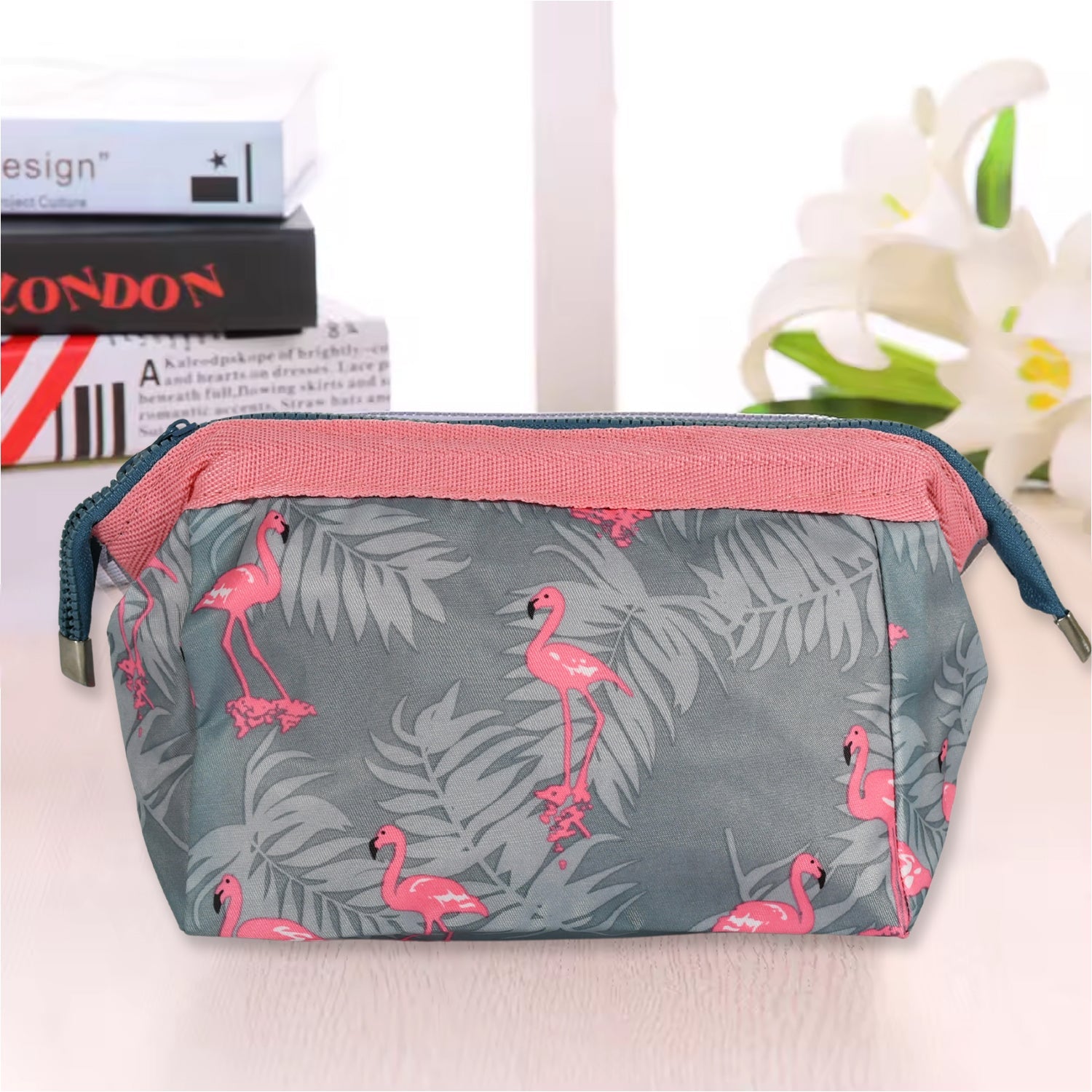 Makeup Bag / Pouch / Travel Cosmetic Bags / Brush Pouch Toiletry Kit Fashion Women Jewelry Organizer with Zipper Portable Purse Pouch (1 pc / 25×13 Cm) - Springkart 