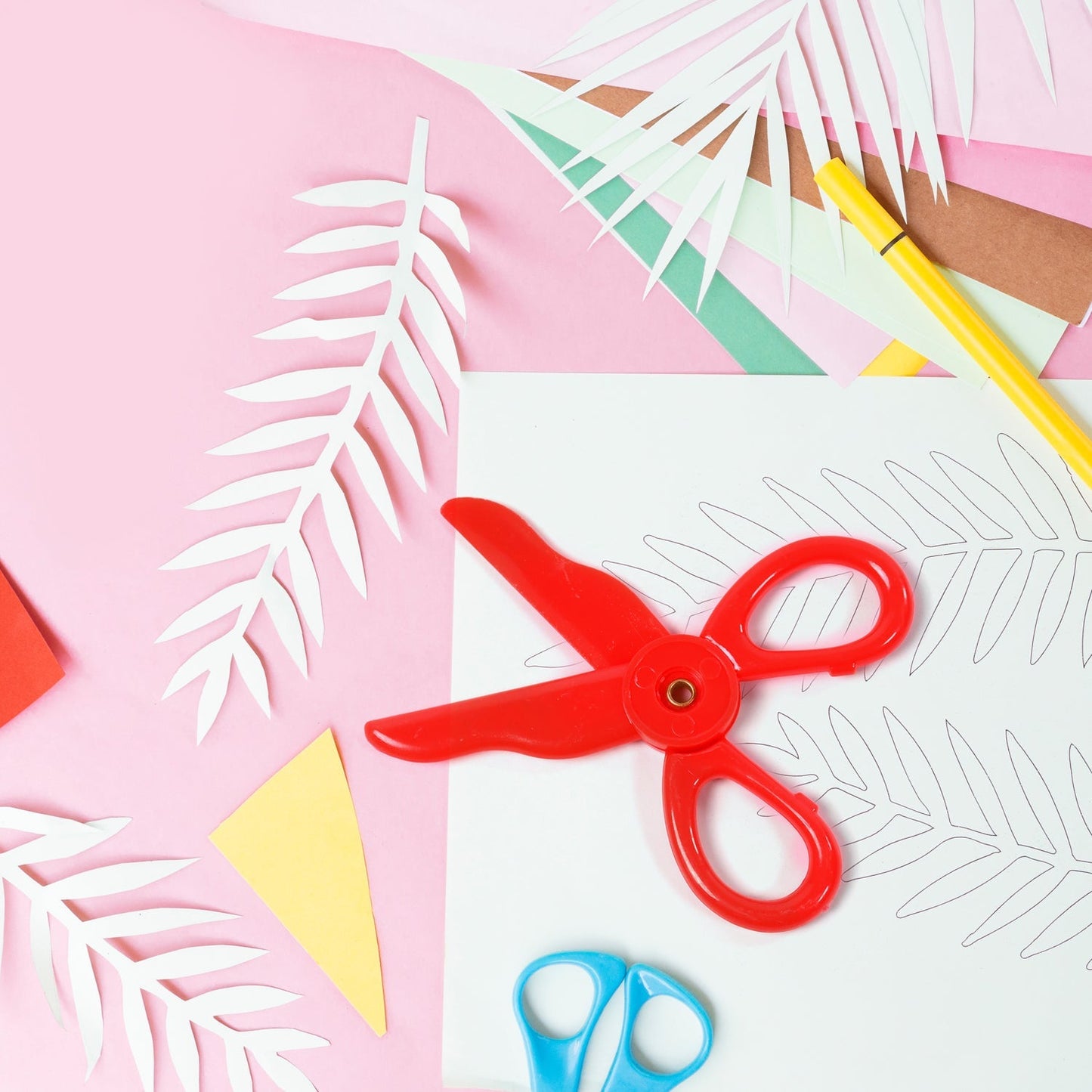 Child-Safe Plastic Scissors Set for Toddlers & Preschool Kids - Art & Craft Supplies - Springkart 