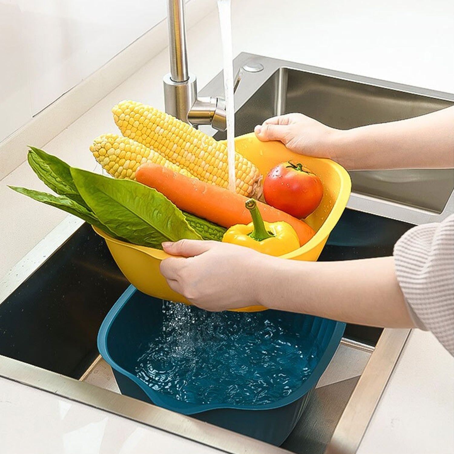 KITCHEN BOWL PLASTIC WASHING BOWL AND STRAINER DRAINER BASKET FOR HOME & KITCHEN USE (2 Pcs Set) - Springkart 