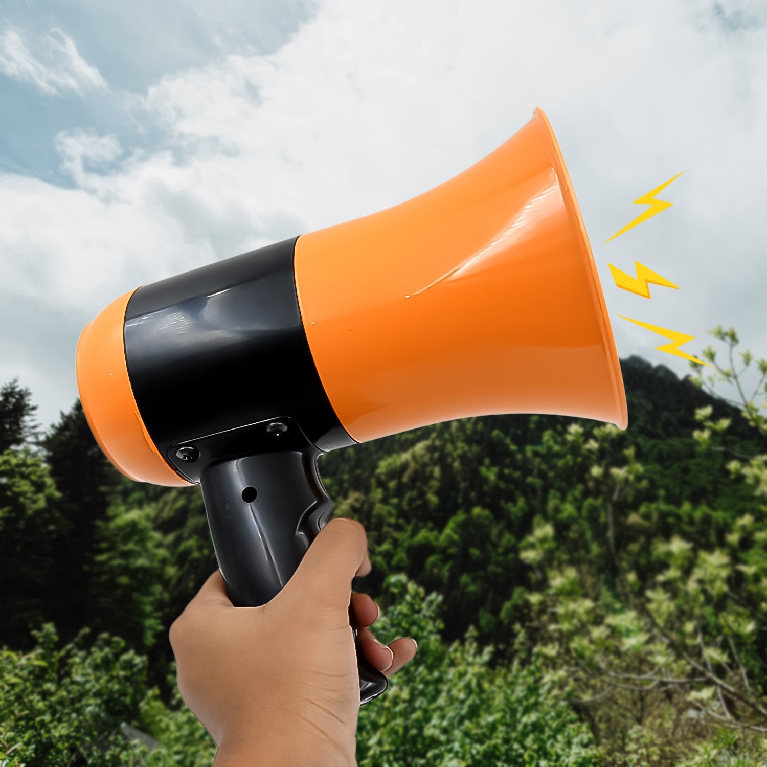 Megaphone Bluetooth 150 Watts Handheld Dynamic Megaphone Outdoor, Indoor PA System Talk / Record / Play / Music / Siren - Springkart 
