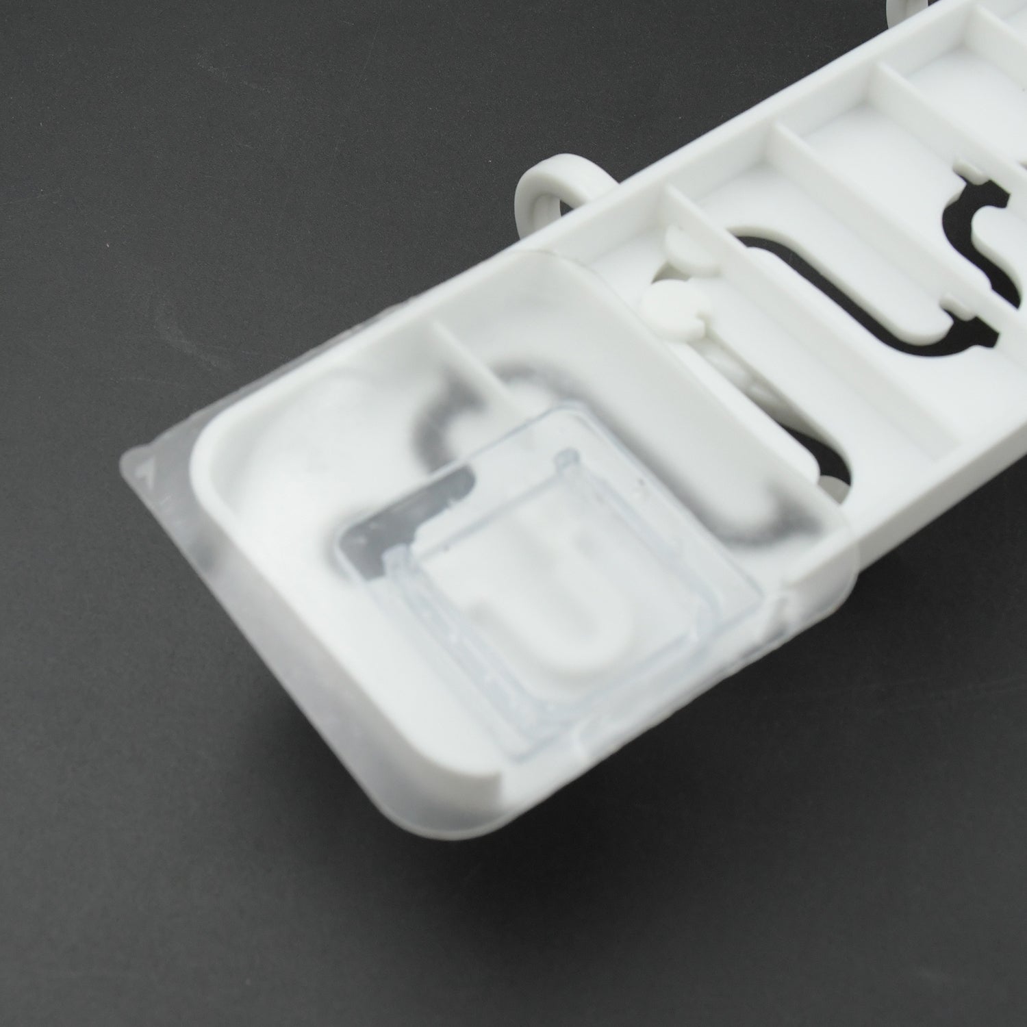 Adjustable Wall Hook: Slides for Easy Access (Bathroom & Home) - Springkart 