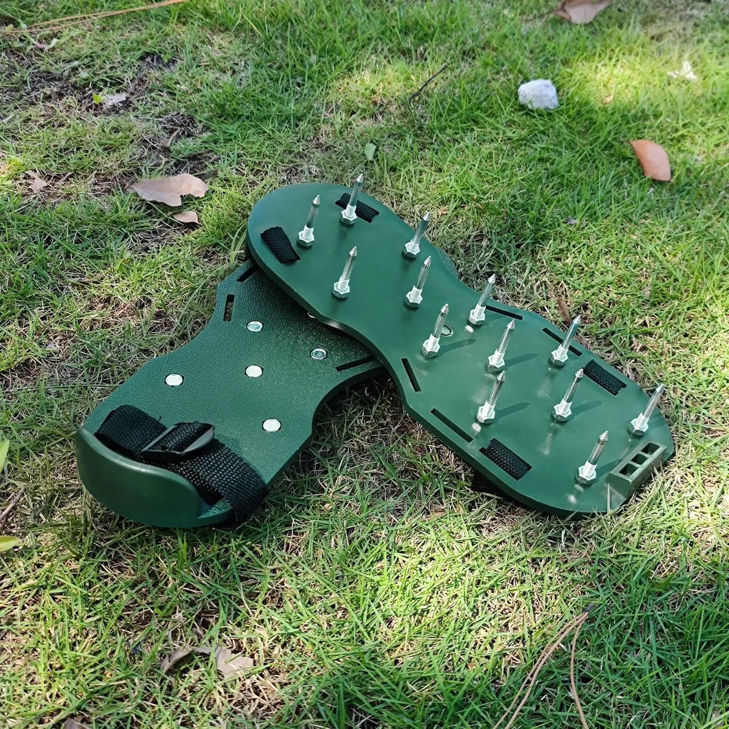 Lawn Aerator Sandals, Garden Grass Aerator Spiked Sandals Green Studded Shoes for Yard Patio Garden Excavation - Springkart 